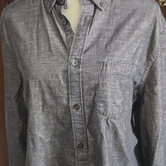 Express Women's L Gray Button-Up Shirt Long Sleeve Buttoned Collar Chest Pocket - Picture 6 of 16